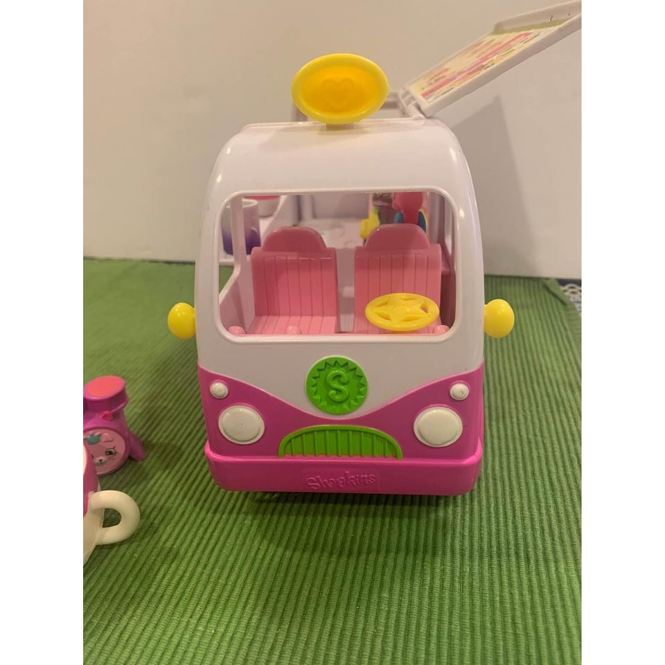 Shopkins Scoops Ice Cream Truck with Shopkins Set