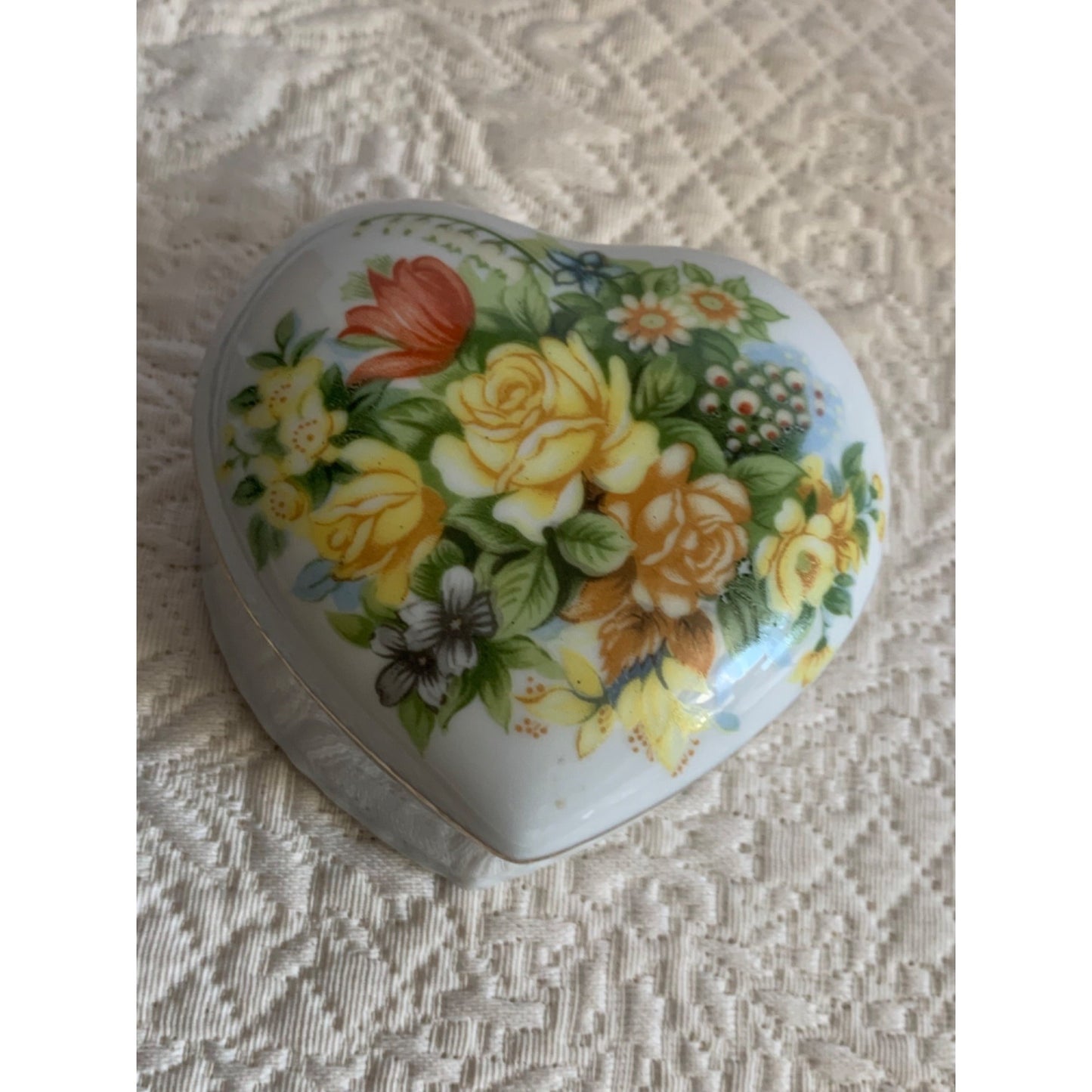 Vintage Rose and Flower Heart trinket box