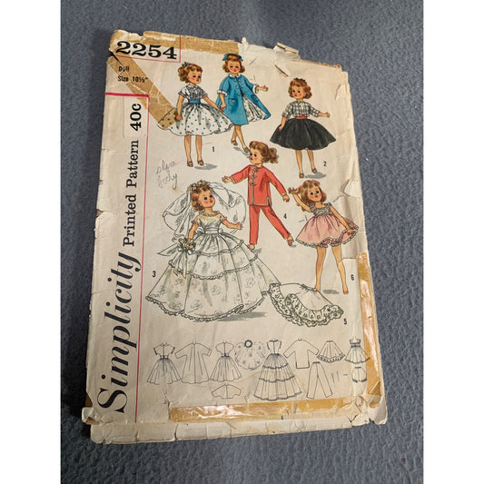 Simplicity 2254 Vintage Doll Clothes Sewing Pattern For 10 1/2 Inch Dolls 1950s