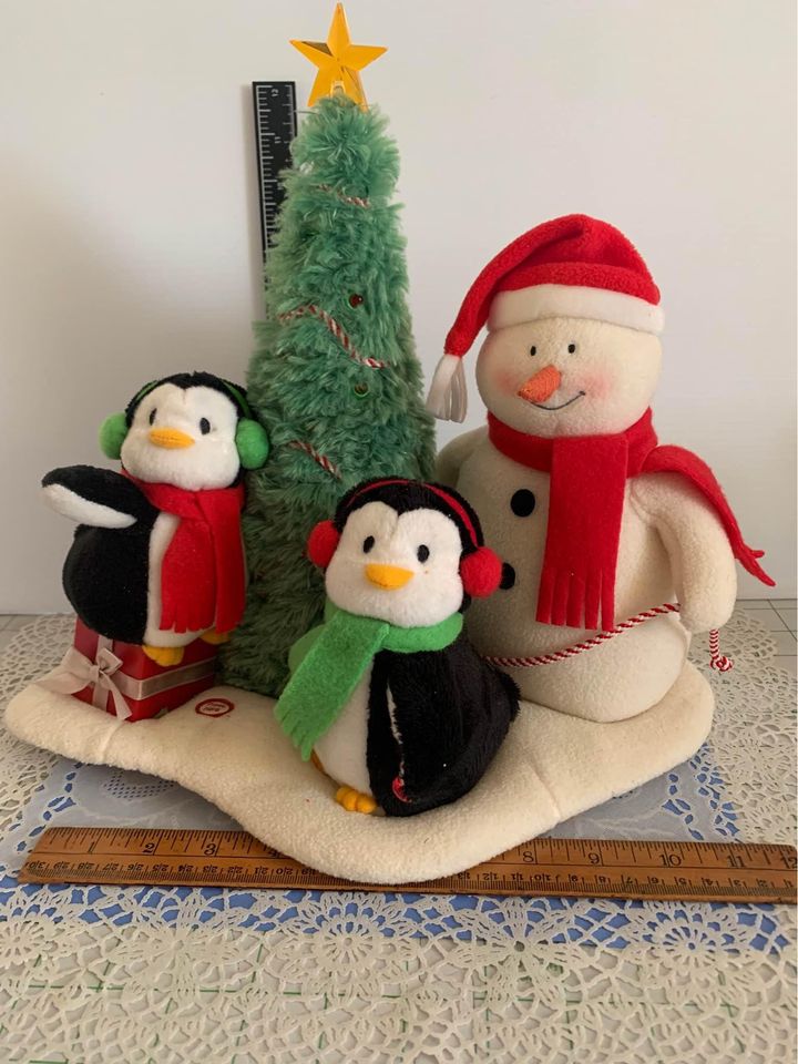 Hallmark Jingle Pals Christmas Very Merry Trio Snowman Musical