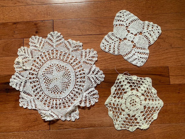 Vintage crocheted doilies set of 3 #22m