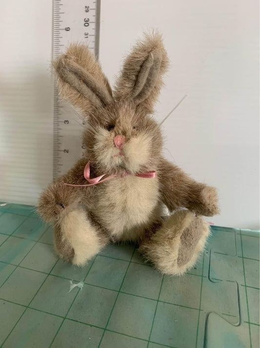 Boyds Bunny with Pink Bow 7”