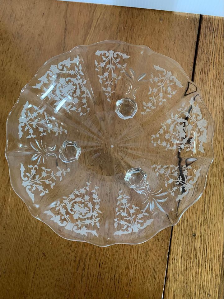 Vintage Fostoria Navarre Depression Etched 3 Footed Candy Glass dish