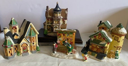 Cobblestone Corners Christmas Village set #6