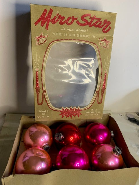 Vintage Delta Miro Star Pink & Red glass ornaments set with box