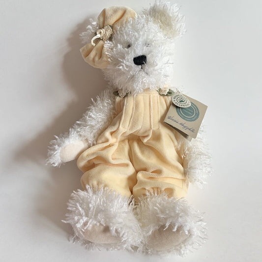 Boyds Winnie Wuzzwhite bear 15"