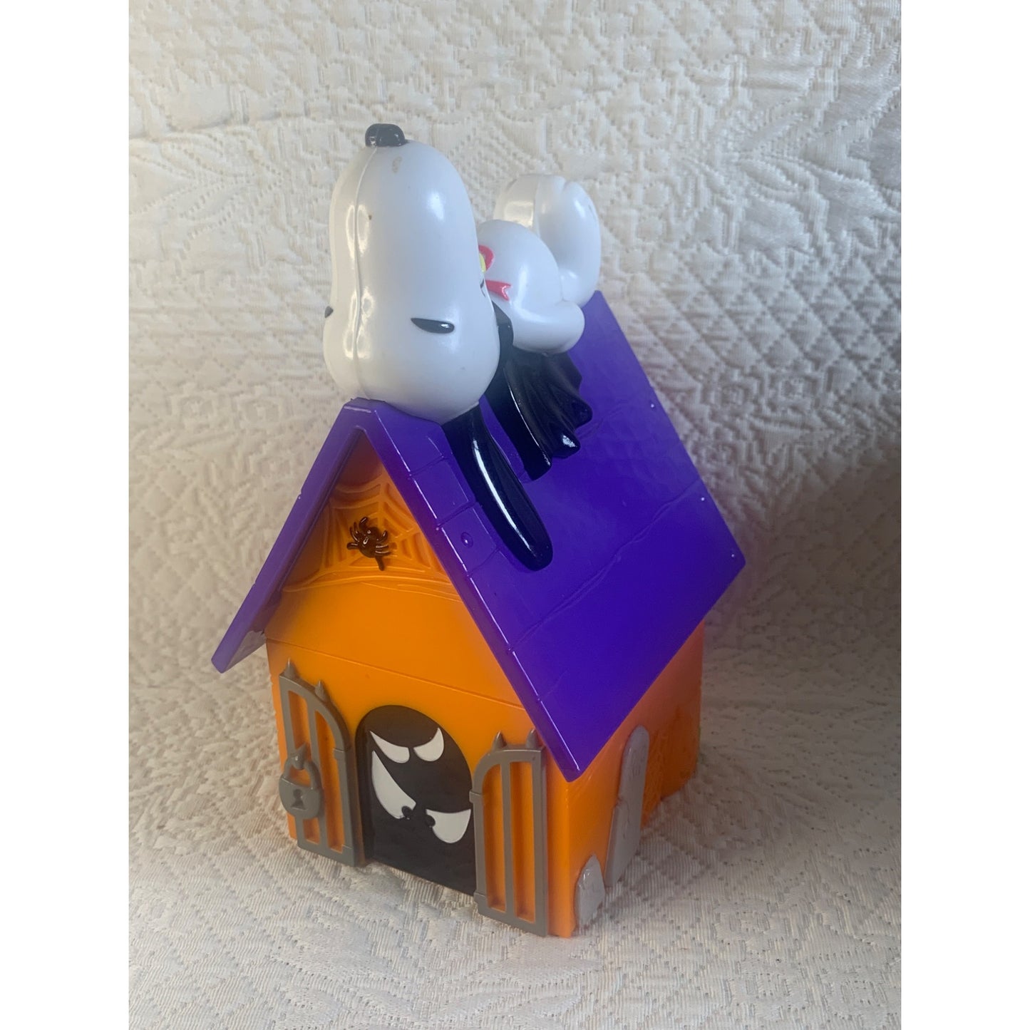 Whitman's Candies Snoopy Halloween Bank 7.5 inch tall