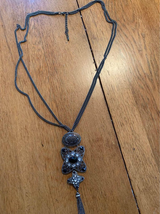 Pendant chain necklace