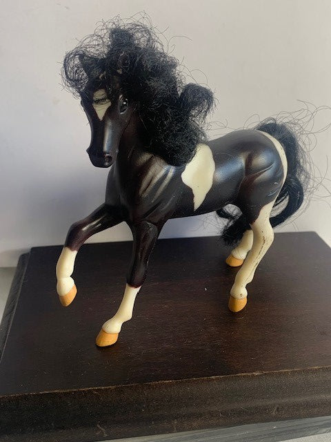 Breyers Reeves black & white horse foal 5"