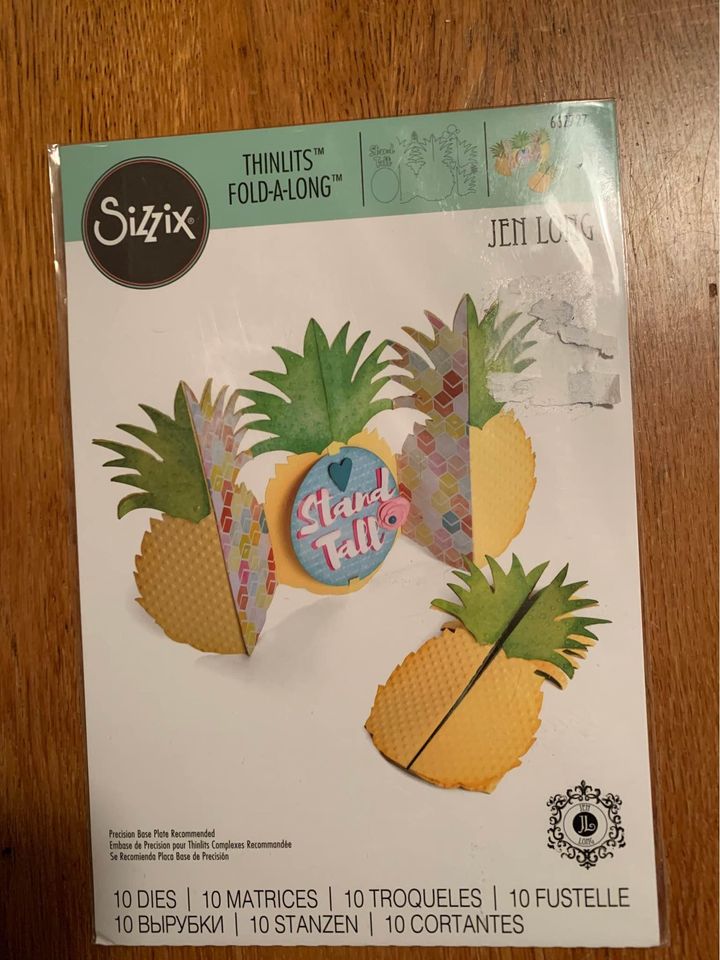 Sizzix thinlits Stand tall pineapple cutting die