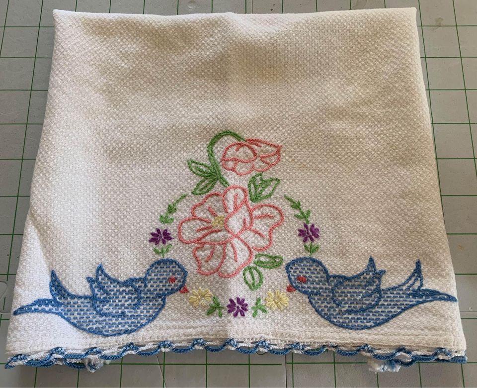 Vintage Hand Embroidered Bird Towel 16”x19”