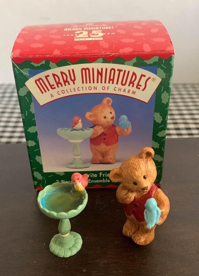 Hallmark Favorite Friends Bear Merry Miniature with Box