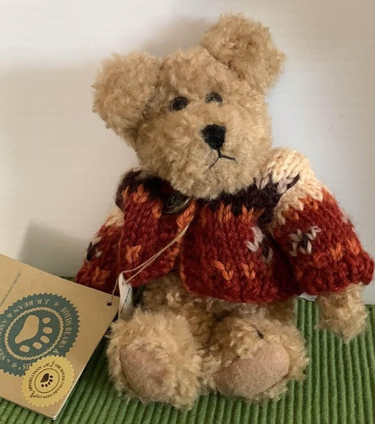 Boyds Ashley Hunington Bear 6 inch tall with tag