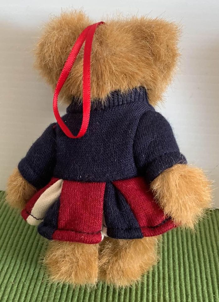 Boyds Perky P Rally Bear Ornament