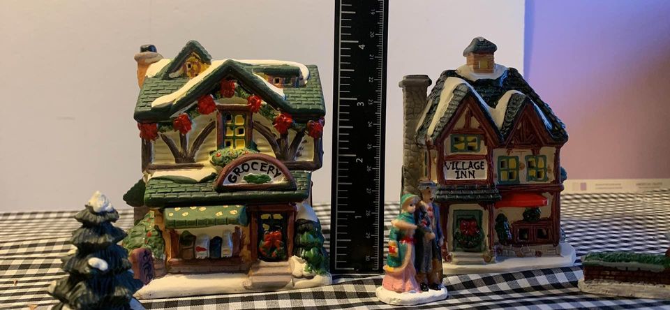 Christmas village grocery & Inn houses & figures miniature set