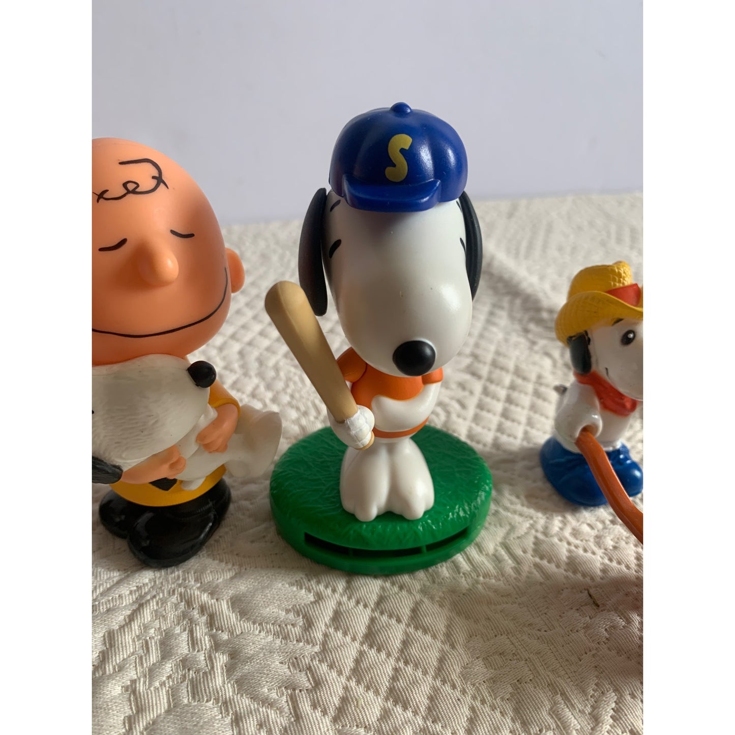 Peanuts Charlie Brown and Snoopy McDonald figures set