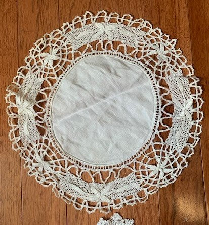 Vintage crocheted doily set of 2 #24m