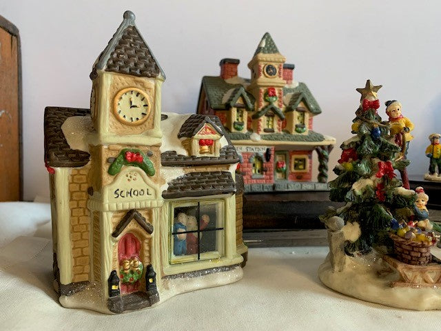 Cobblestone Corners Christmas Village set #2