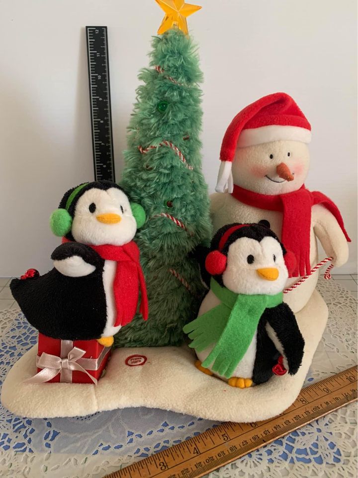 Hallmark Jingle Pals Christmas Very Merry Trio Snowman Musical