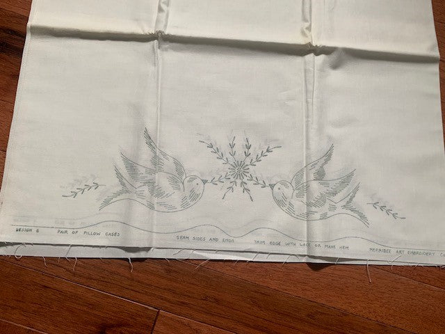 Vintage Merribee Art bird stamped embroidery pillowcase