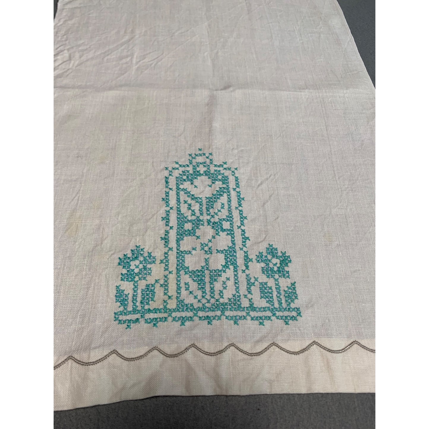 Vintage Embroidered Linen Tea Towel with Green Cross-Stitch Flowers & Scalloped Detail