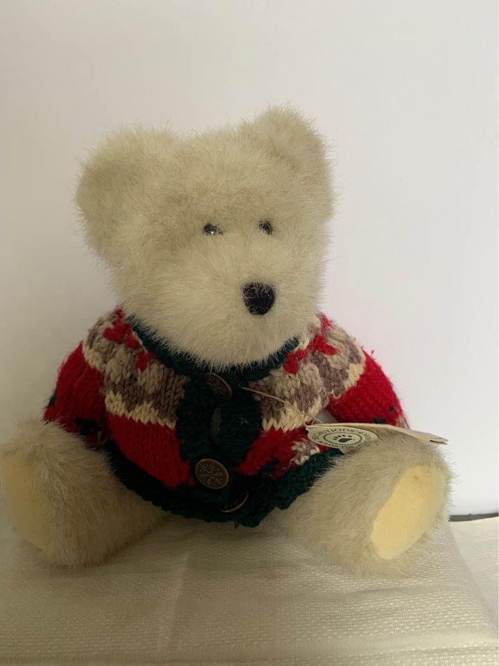 Boyds Mrs Figgy Pudding Bear 11”