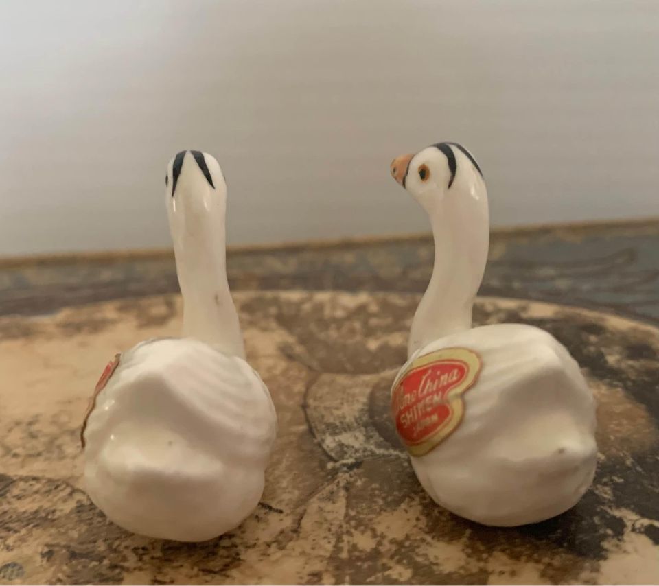 Vintage Swans Shiken Japan Miniature Figures