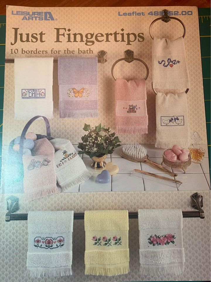 Leisure Arts Just Fingers 10 Borders for the Bath Cross Stitch Design Book