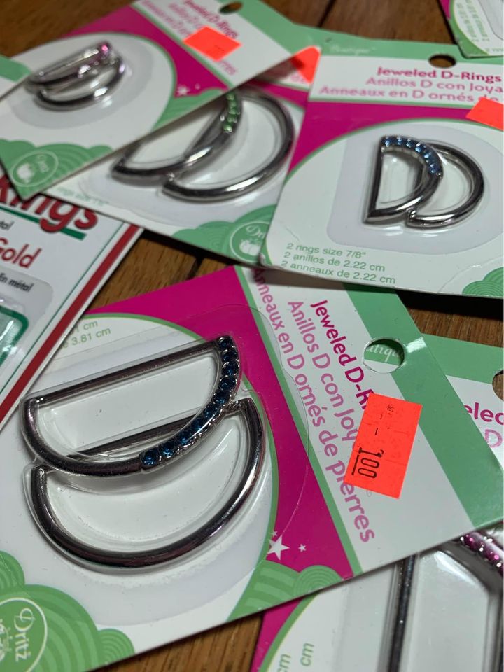 Dritz Boutique 9 pks Jeweled D Rings and 1 pk D rings for belt making - New