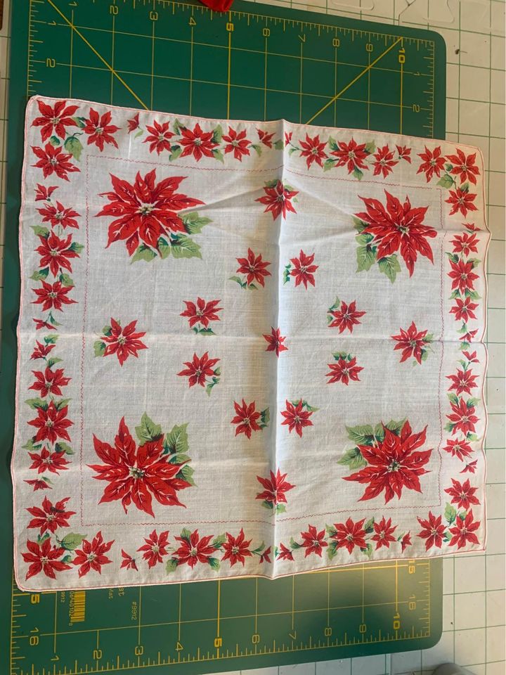 Vintage red Poinsettia Hankies Set #20