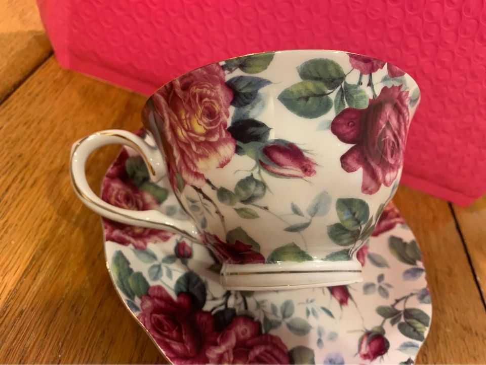 Grace’s Teaware Pink Roses teacup and saucer set