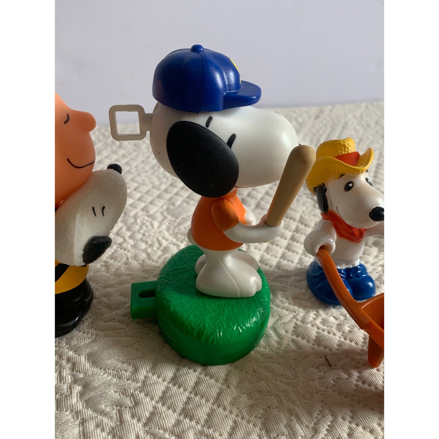 Peanuts Charlie Brown and Snoopy McDonald figures set