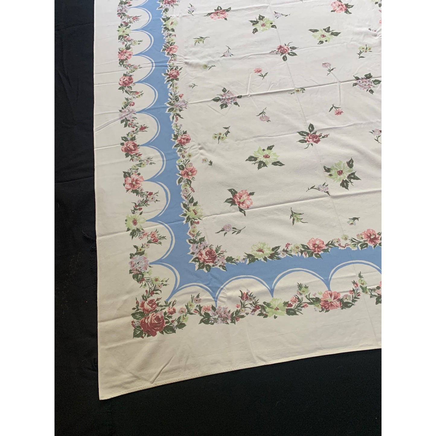 Vintage Blossom Breeze Floral Tablecloth with Blue & Pink Rose Border