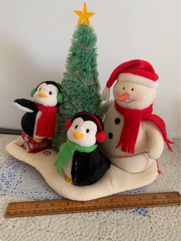 Hallmark Jingle Pals Christmas Very Merry Trio Snowman Musical