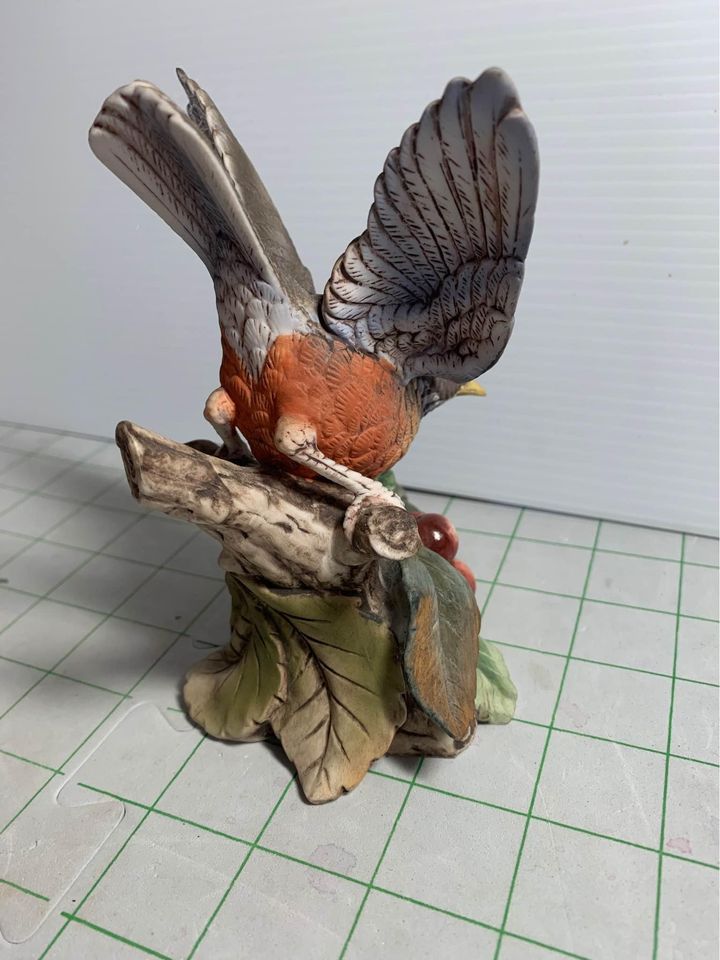 Lefton Bird Figure