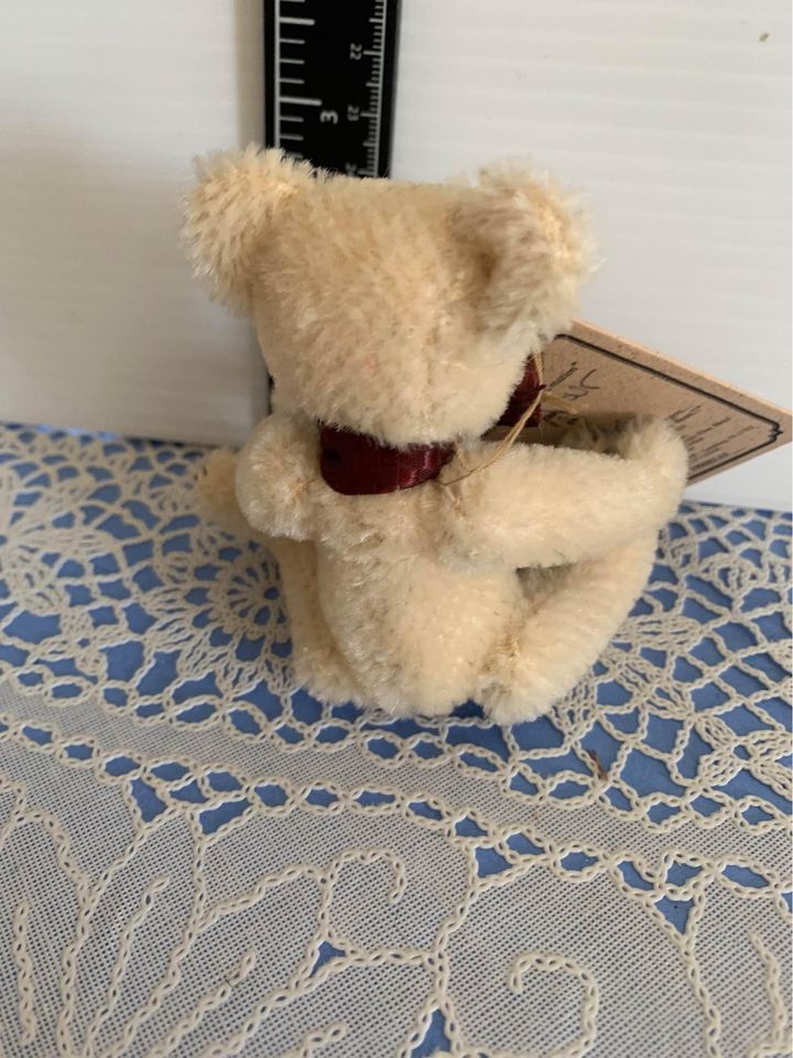 Boyds Wilbur Bearington Bear 4.5”