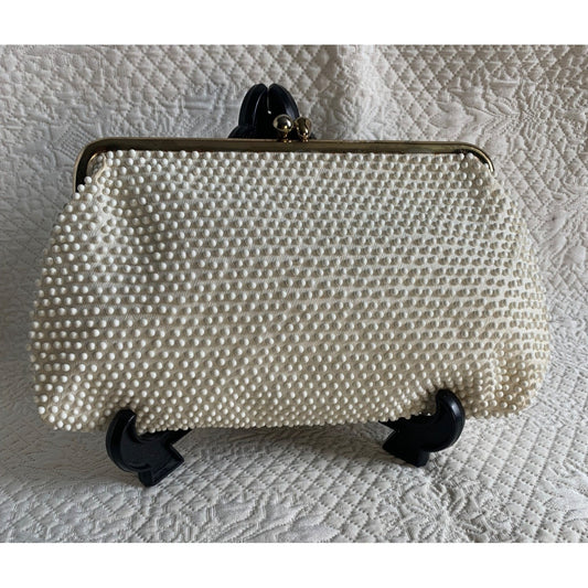 Vintage Cosmetic Bead bag with Kiss Clasp