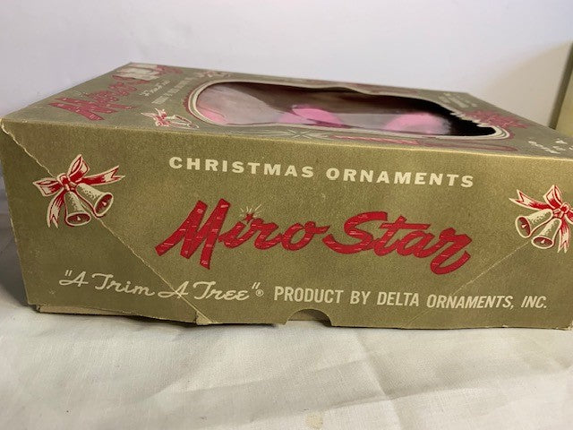 Vintage Delta Miro Star Pink ornaments set with box