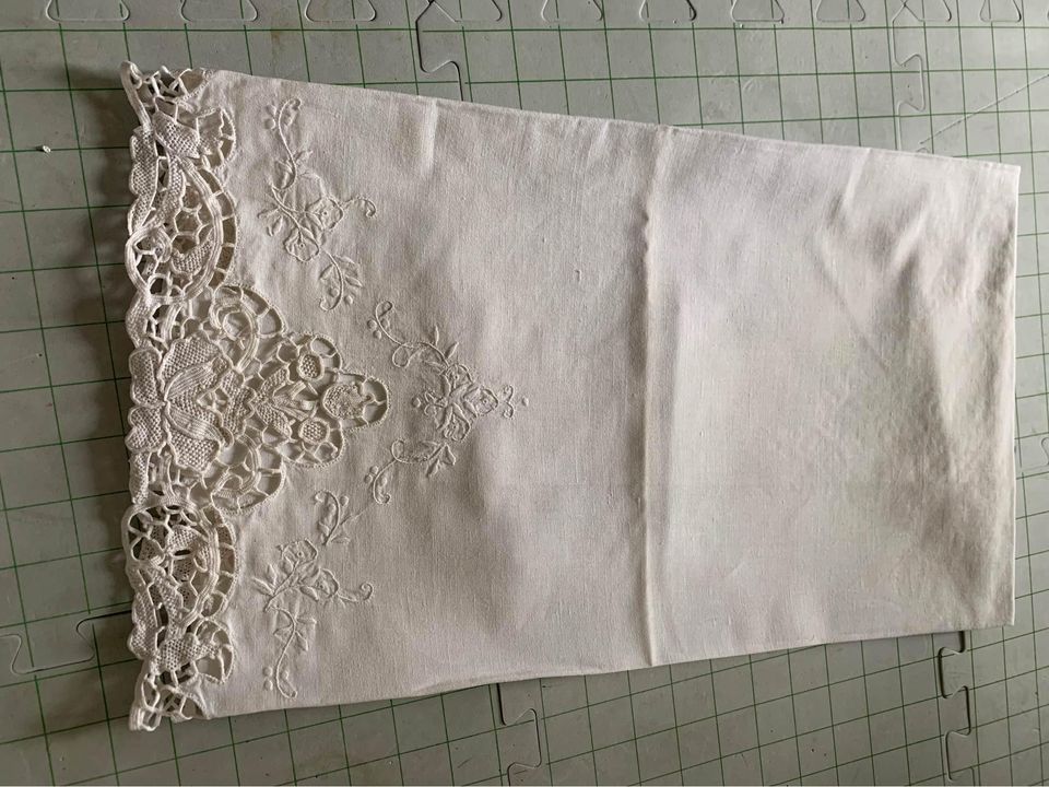 Vintage Cutwork & Embroidered Towels Set of 2 #10