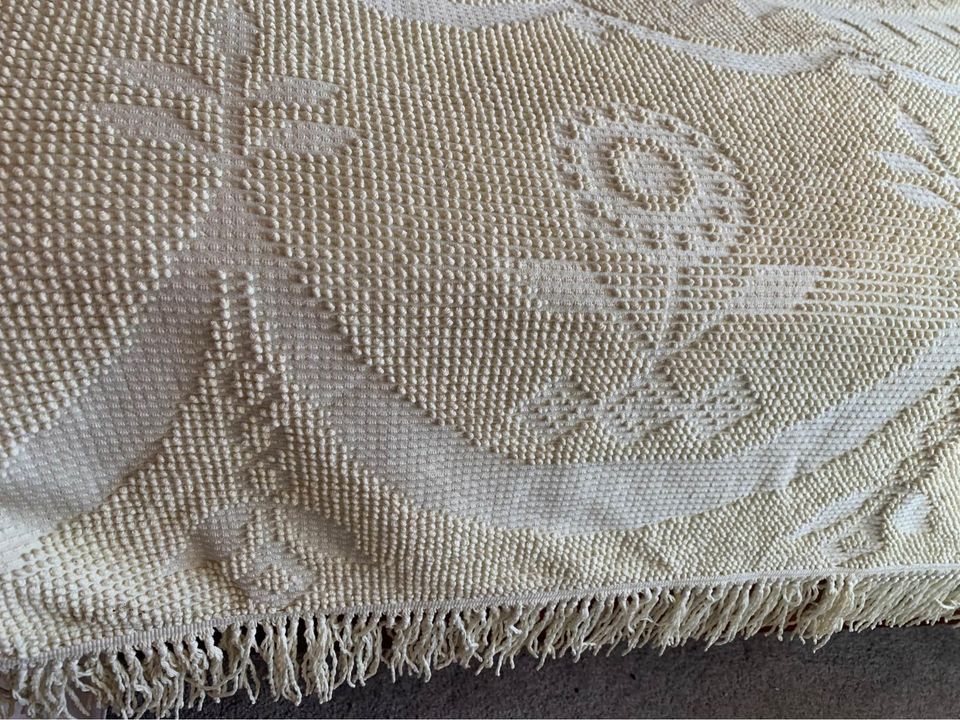 Vintage Yellow Hobnail bedspread 95” x 109”