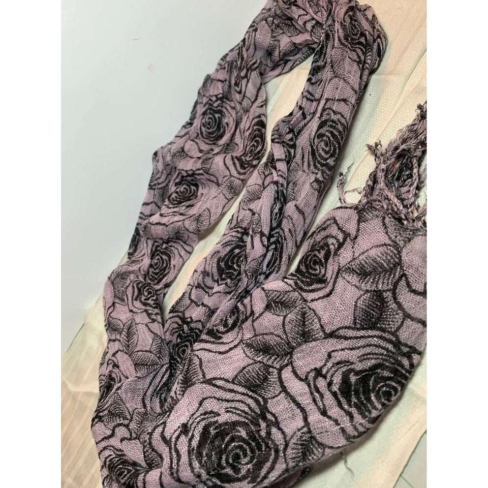 Black and purple rose woven scarf with fringe on ends 21"x62"