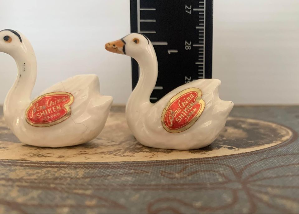 Vintage Swans Shiken Japan Miniature Figures