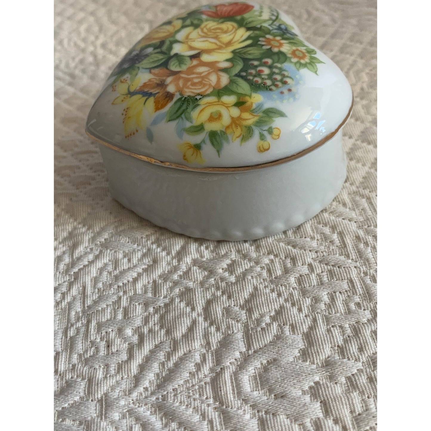 Vintage Rose and Flower Heart trinket box