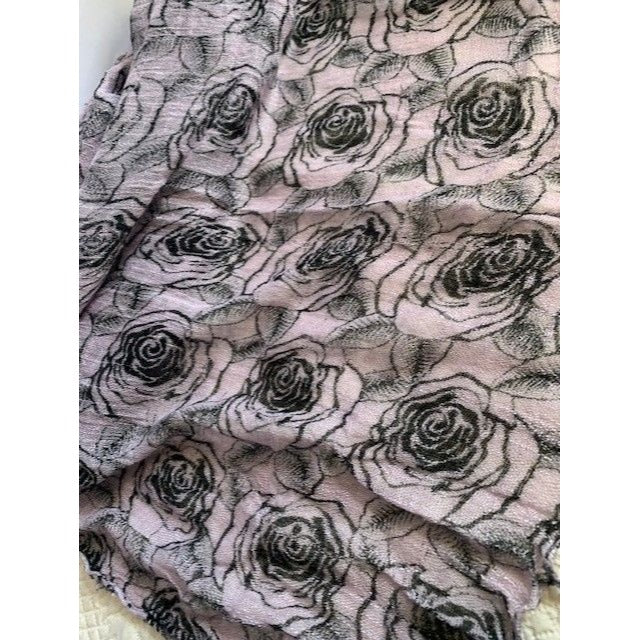 Black and purple rose woven scarf with fringe on ends 21"x62"