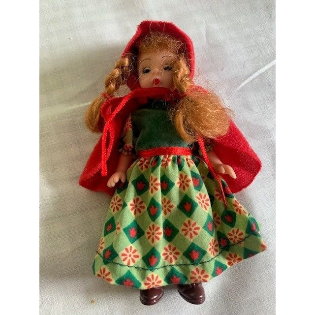 Madame Alexander Little Red Riding Hood Doll 5 inch tall 2002