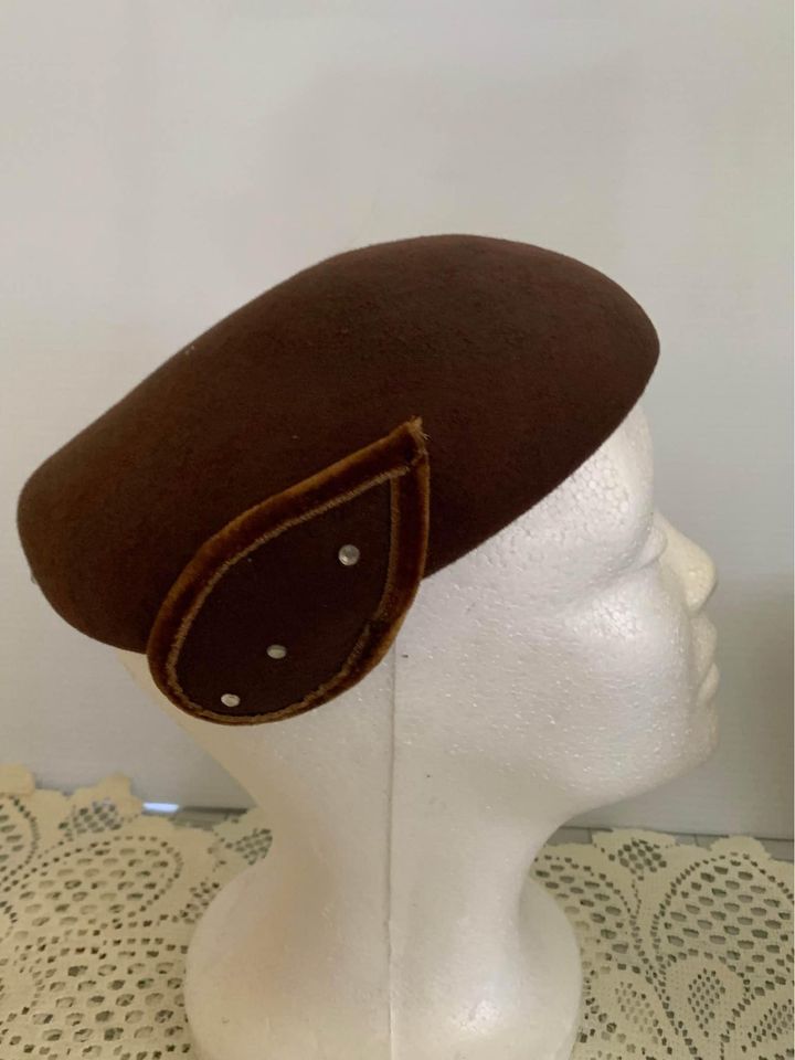 Vintage brown hat