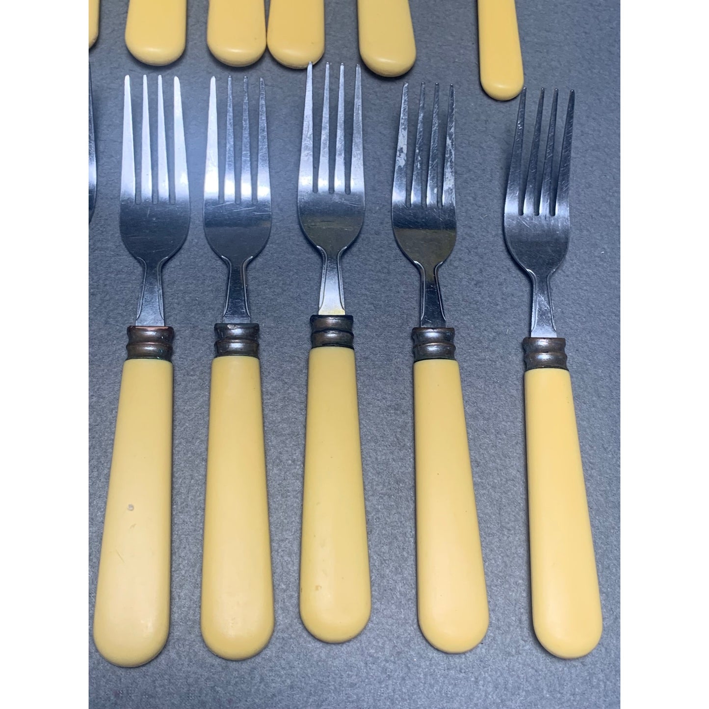 Vintage Gibson Yellow Handle Silverware Set 12-Piece Stainless Steel Flatware