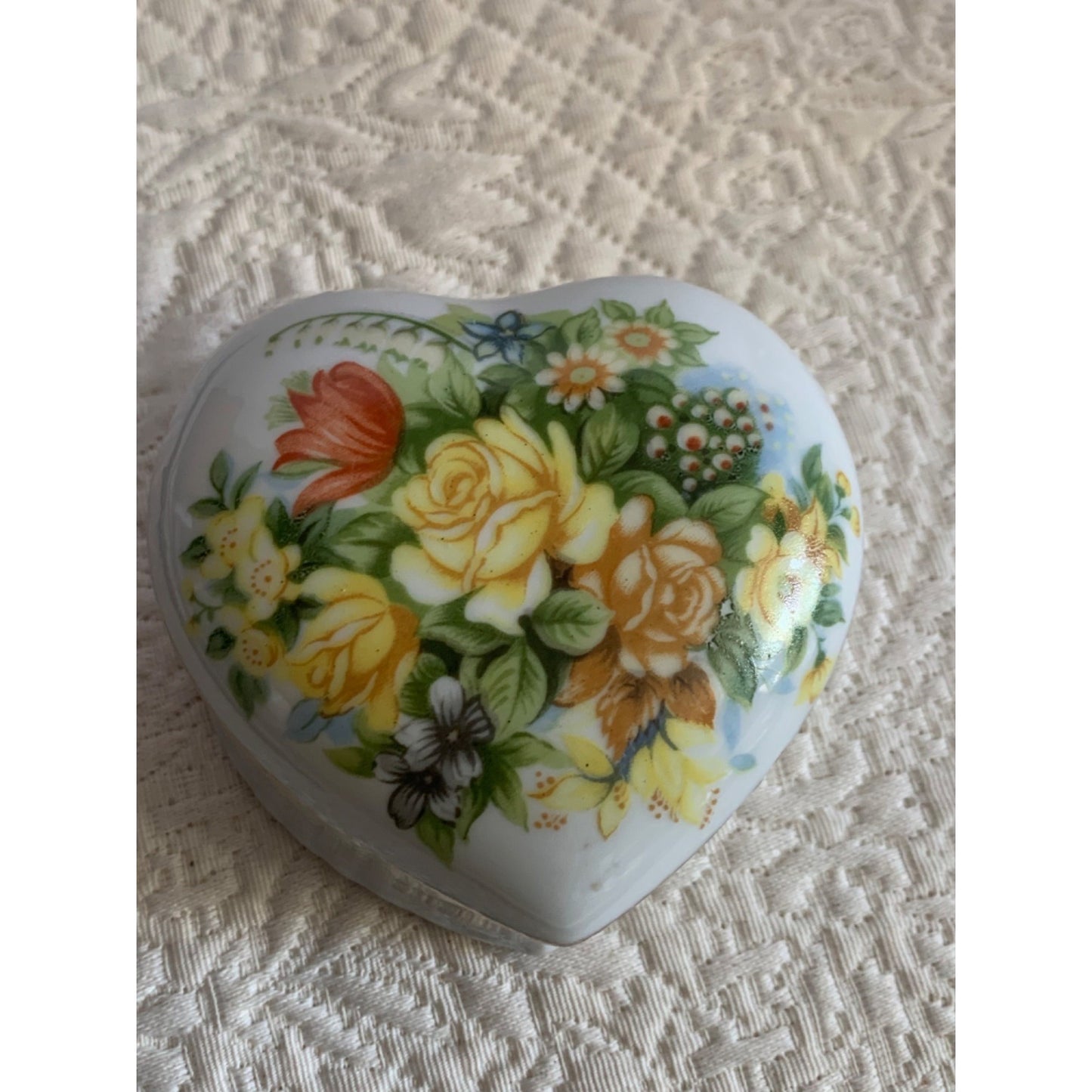 Vintage Rose and Flower Heart trinket box