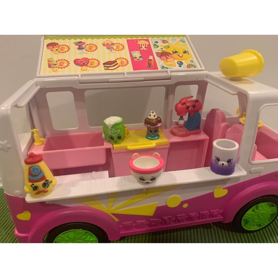 Shopkins Scoops Ice Cream Truck with Shopkins Set