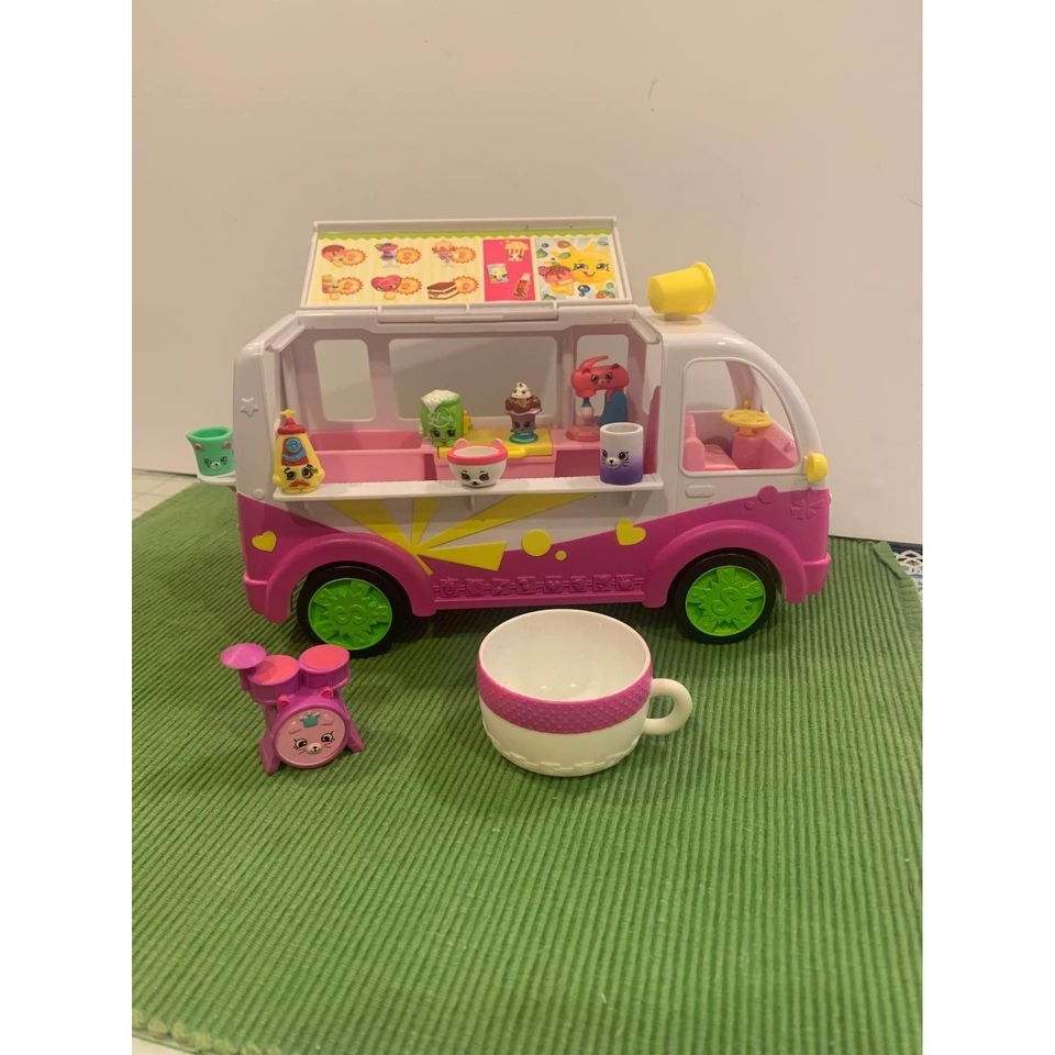 Shopkins Scoops Ice Cream Truck with Shopkins Set